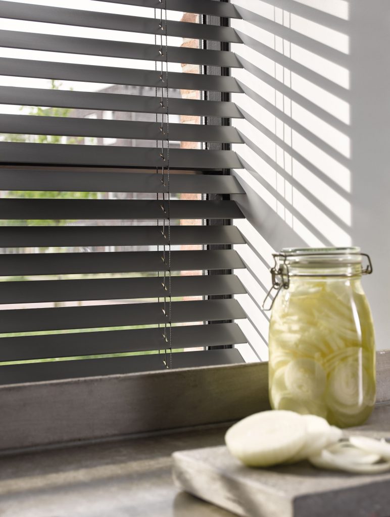 Luxaflex jalousie Holz Koeln