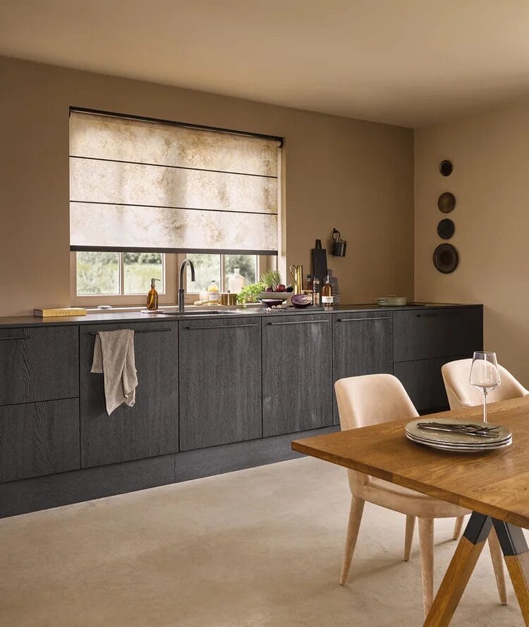 Stillvolle Rollo Kueche